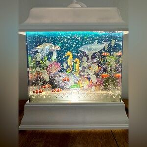 Aquatic Themed Glitter Motion Lamp